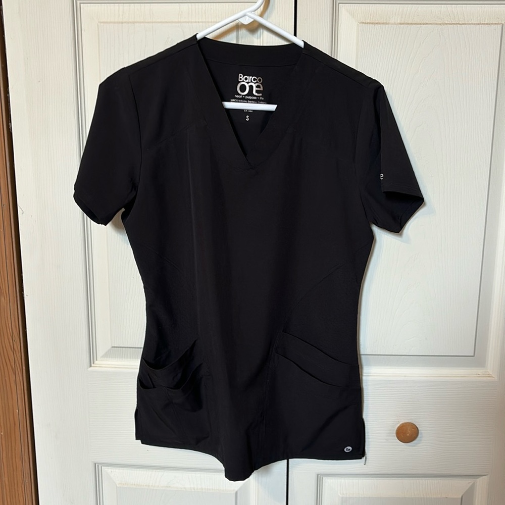 Barco One Black Scrub Top
